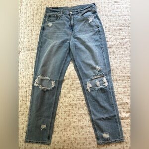 American Eagle Light Blue Denim Jeans